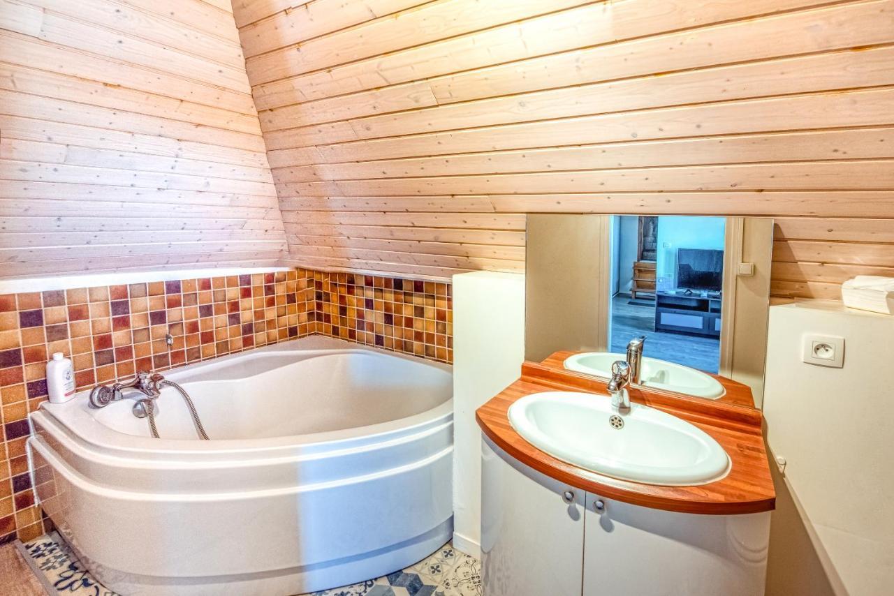 Beau Studio Vue Loire Bouchemaine Exteriör bild
